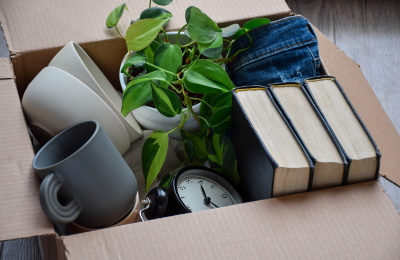 Sept-2025-blog-packing-your-teen-off-to-university-what-to-pack.png