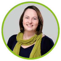 Headshot of Lisa Barrett